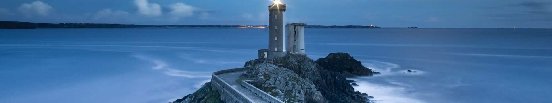 lighthouse-1838593